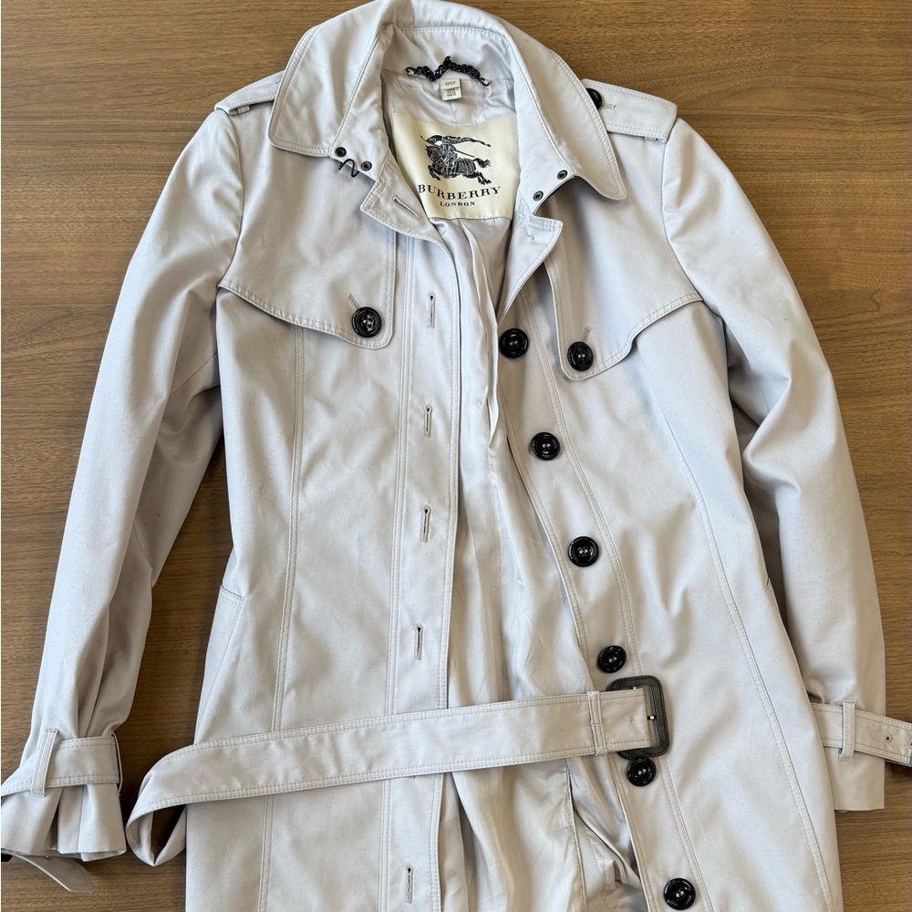 Burberry Women's Light Gray Trench Coat